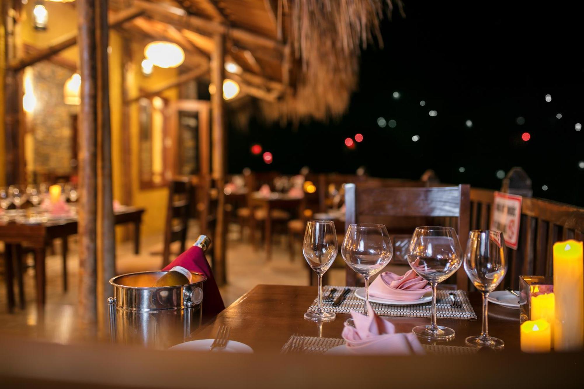 Mai Chau Hideaway Lake Resort Exterior photo