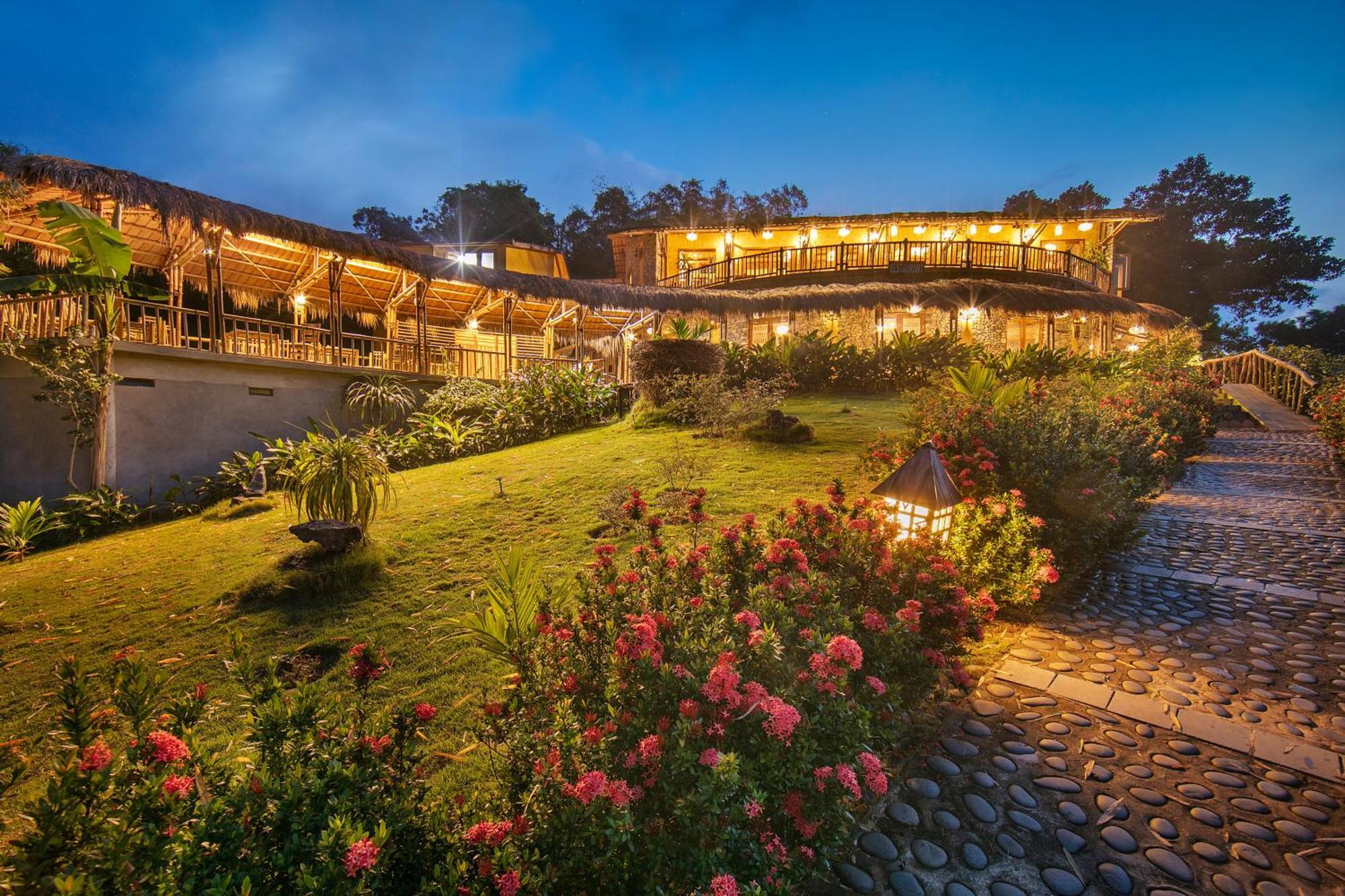 Mai Chau Hideaway Lake Resort Exterior photo