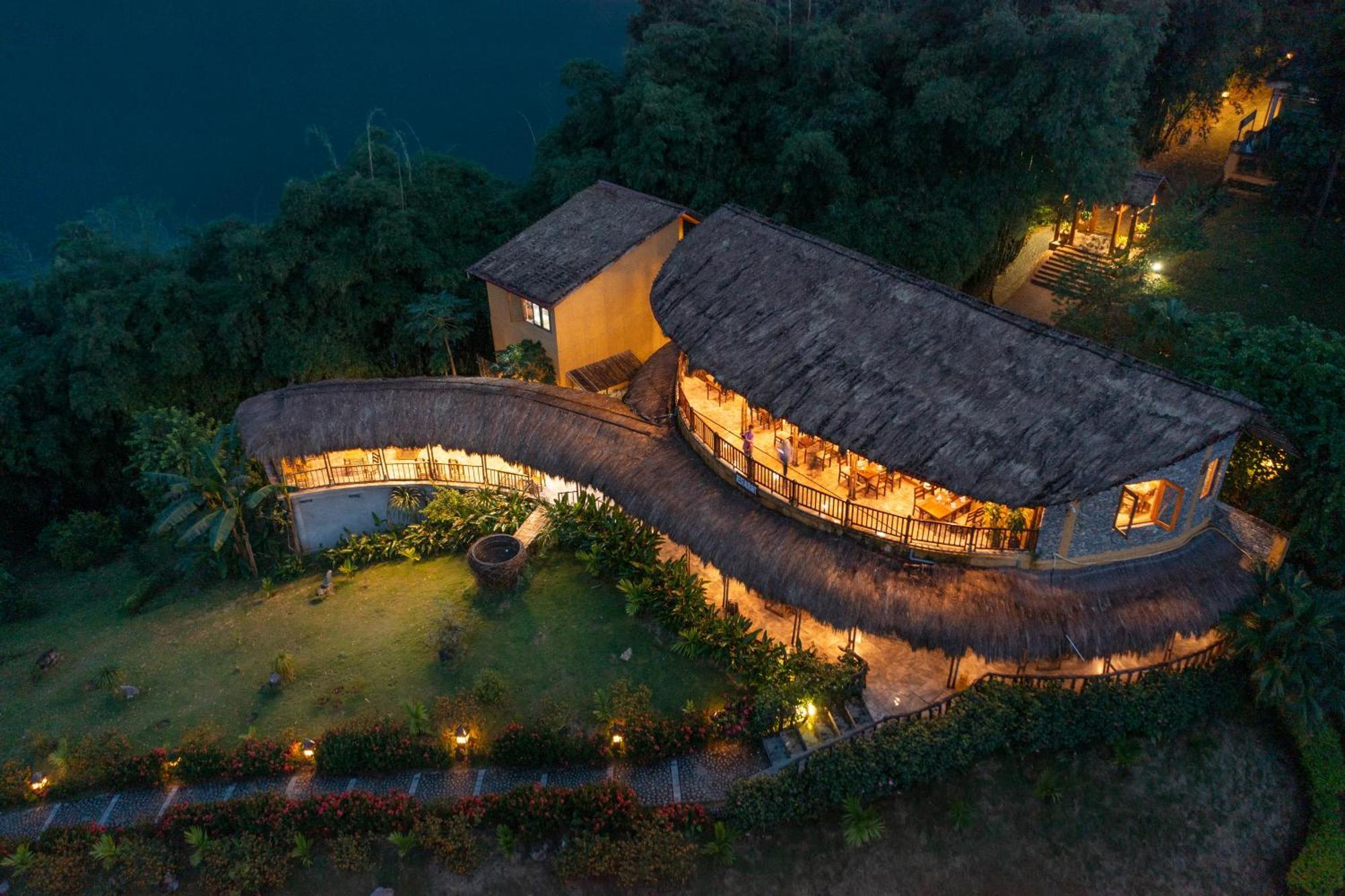 Mai Chau Hideaway Lake Resort Exterior photo